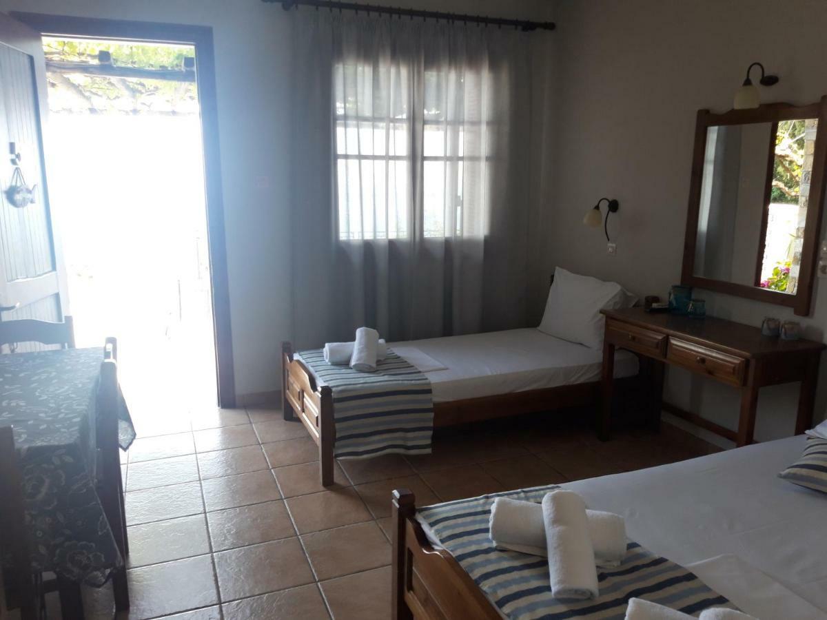 Ammos Papanero Appartement Agios Ioannis  Buitenkant foto