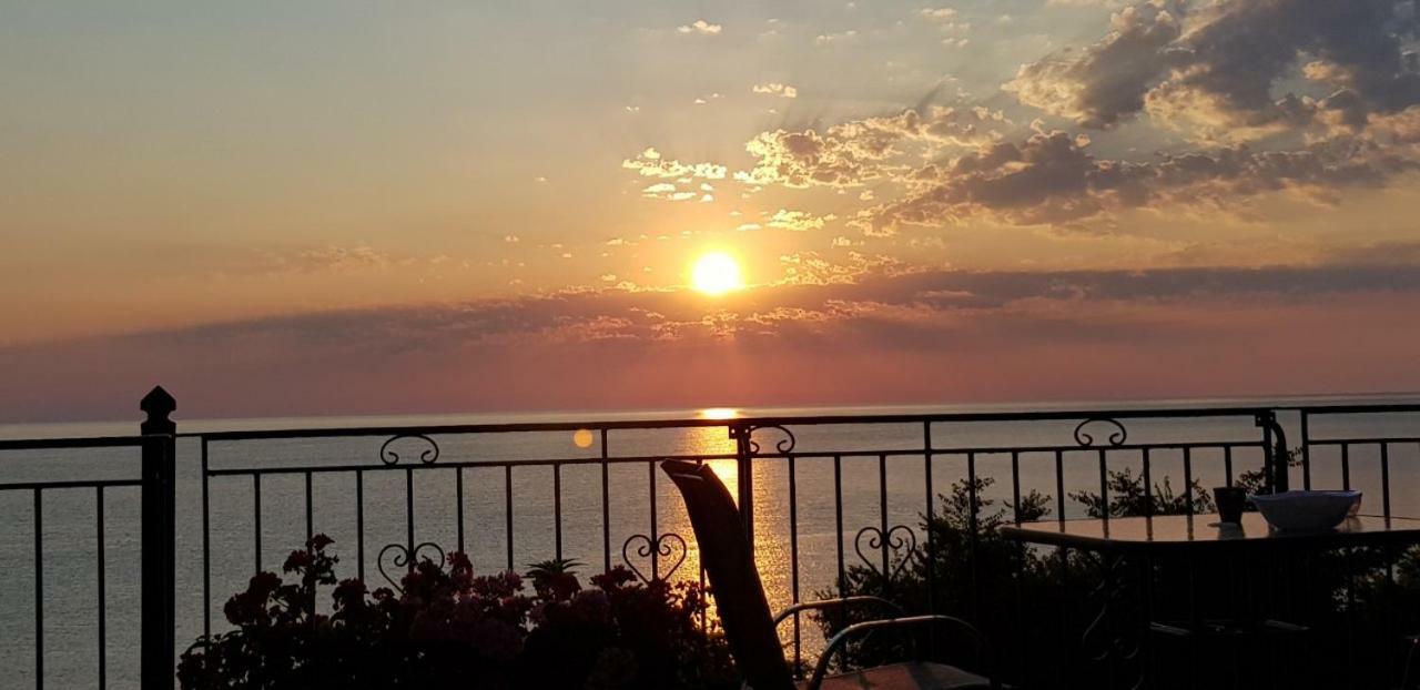 Ammos Papanero Appartement Agios Ioannis  Buitenkant foto